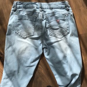 Guess jeans size: 27